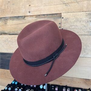 New-Fashion forward Bailey Western Hat with Black leather Band